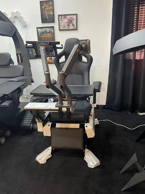 ALINUNU Scorpion Gaming Chair Liegestelle Cockpit Schwerelos Neigungsgeschaltet Postverpackung