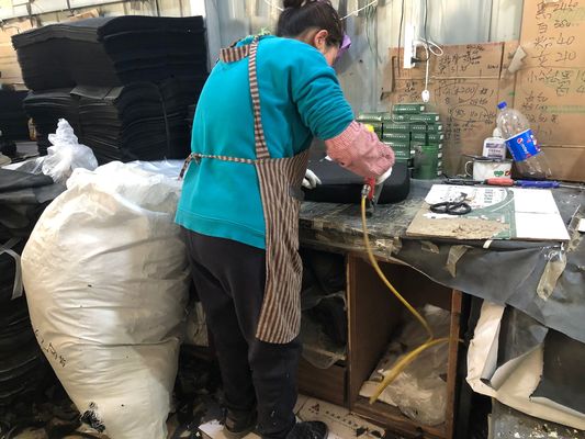 Direkt mit Öl reibbares Ergonomisches Schreibtischstuhl mit Maschenrücken und Höhenanpassarm