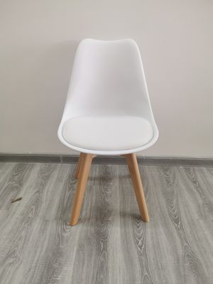 40'HQ Wohnzimmerstühle mit PU-Kissen 1488 Stück Preise Nordischer Holztulpen Esszessel